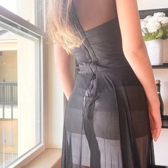Elegant Black Sheer Evening Dress - Picture 5 of 7